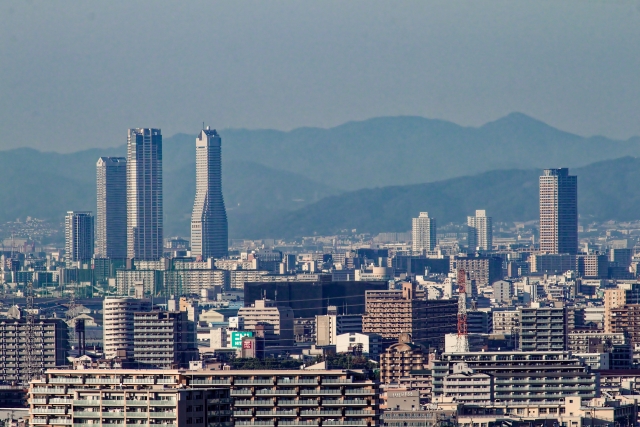 堺市の街並みやビル群の景観を撮影した様子